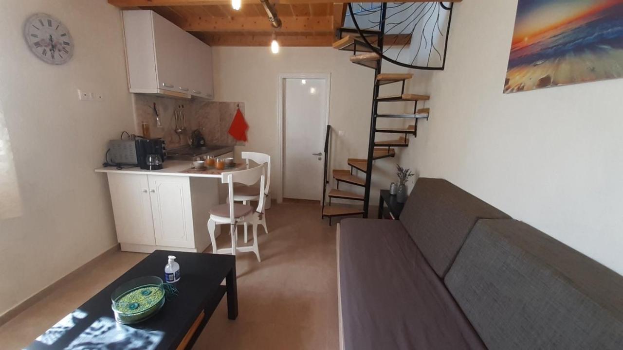 White Manolia Cottage Kato Korakiana ภายนอก รูปภาพ