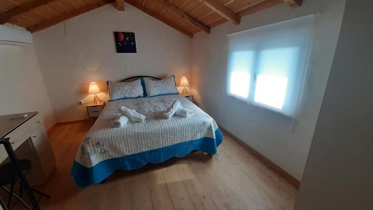 White Manolia Cottage Kato Korakiana ภายนอก รูปภาพ