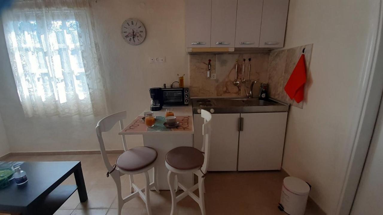 White Manolia Cottage Kato Korakiana ภายนอก รูปภาพ
